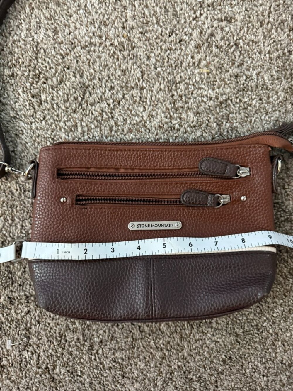 Stone Mountain Two Tone Brown Pebbled Crossbody Bag Purse Multi Pocket Organizer